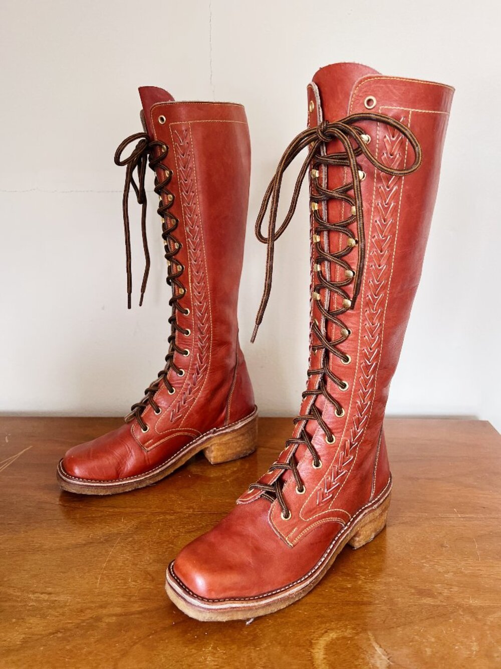 vintage • 60s campus boots 70s cognac leather tall lace up boho mod square toe